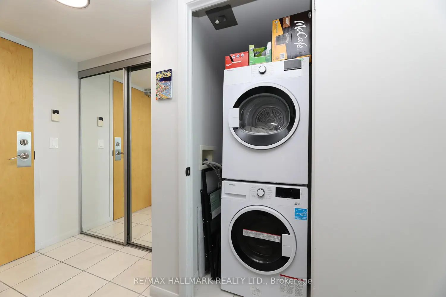 185 Legion Road 1810 photo 4