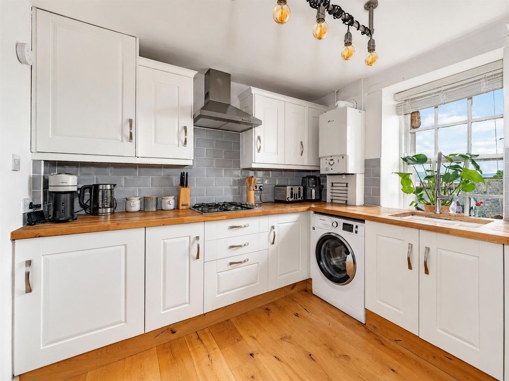 3 bed flat for salePerth Road, Dundee DD1 photo 5