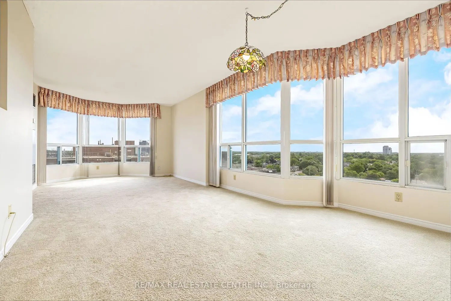100 Millside Drive 1202 photo 2