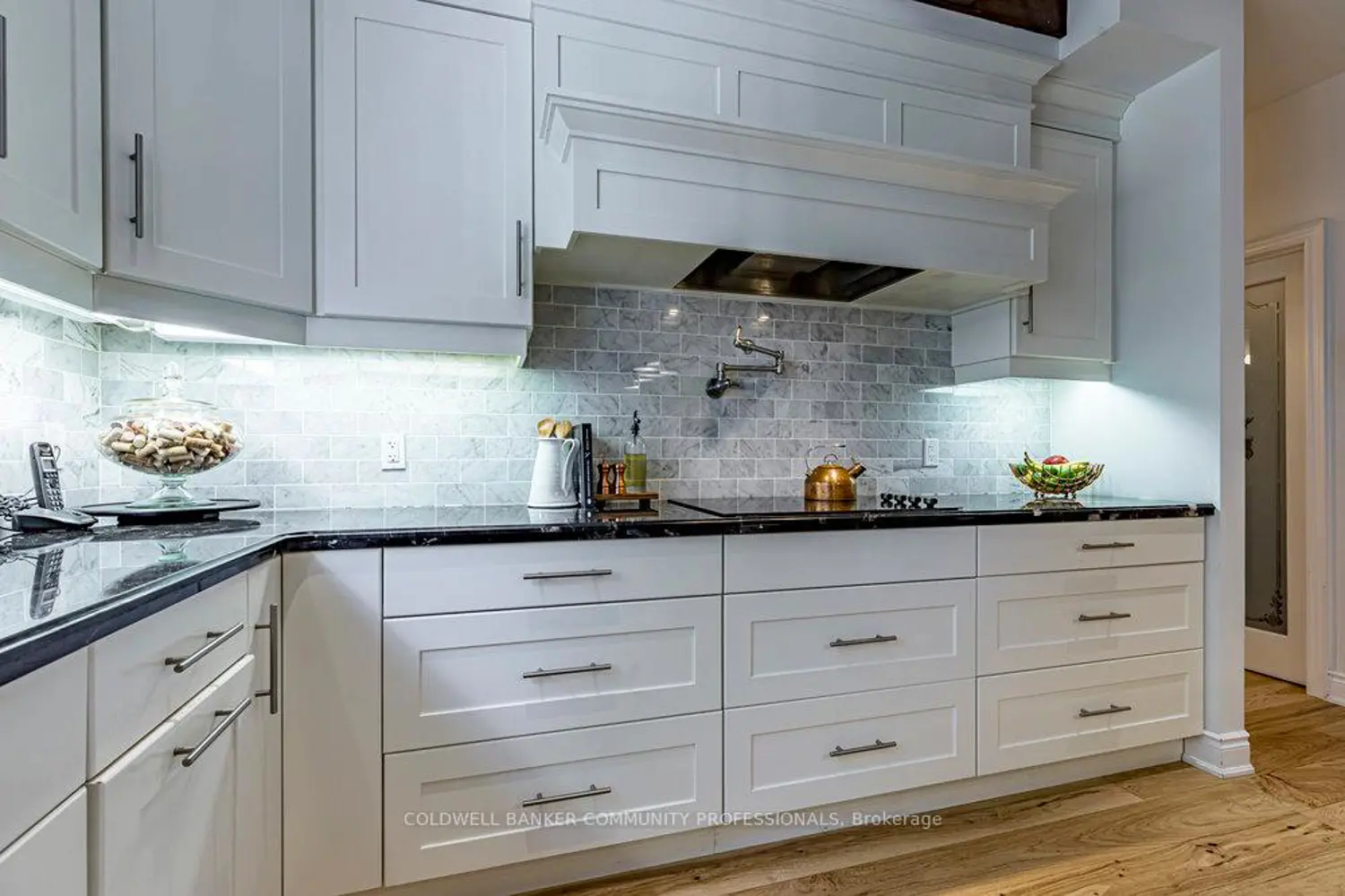 60 Parker Avenue photo 4