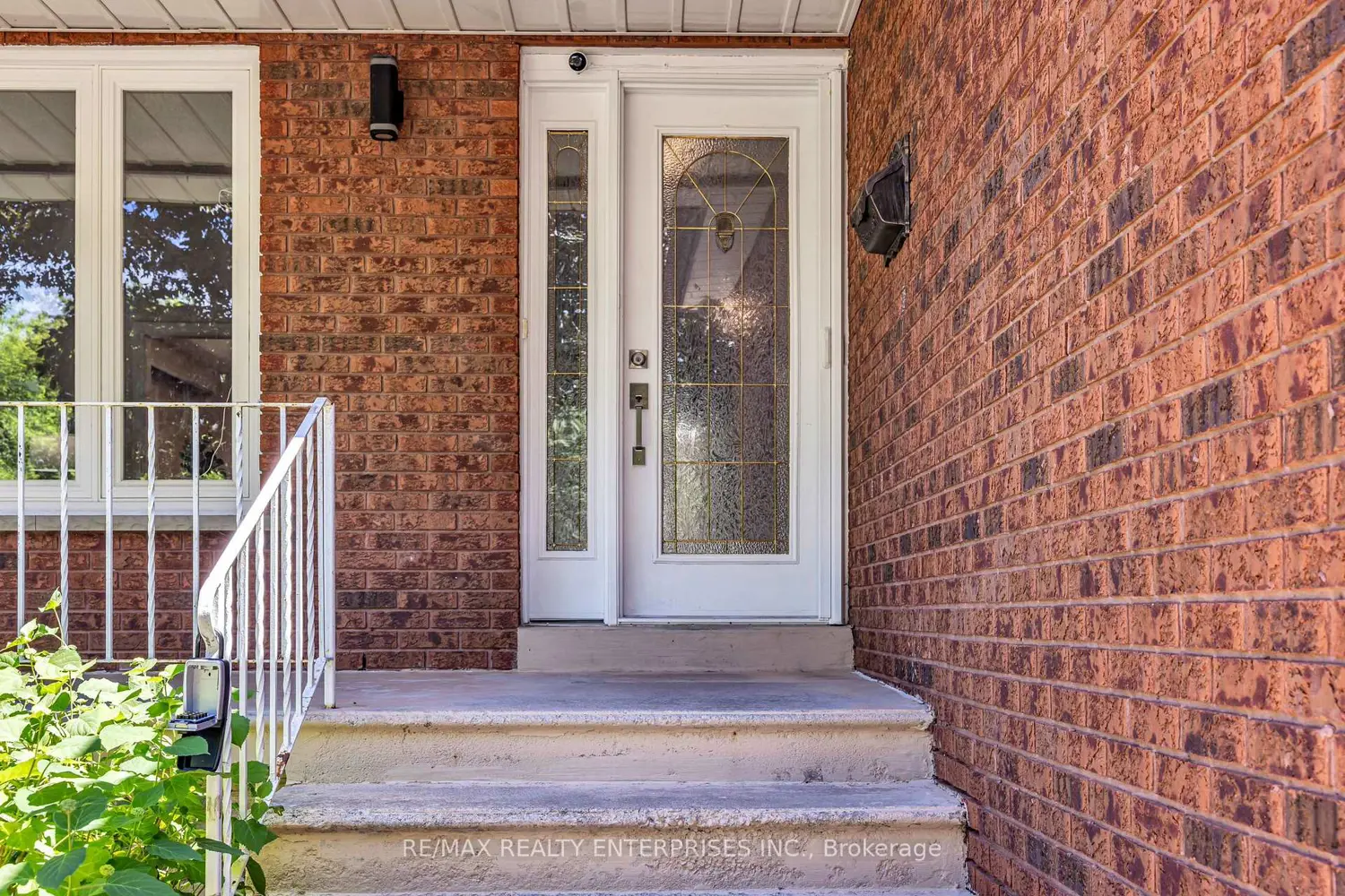 2477 Catherine Jean Lane photo 2