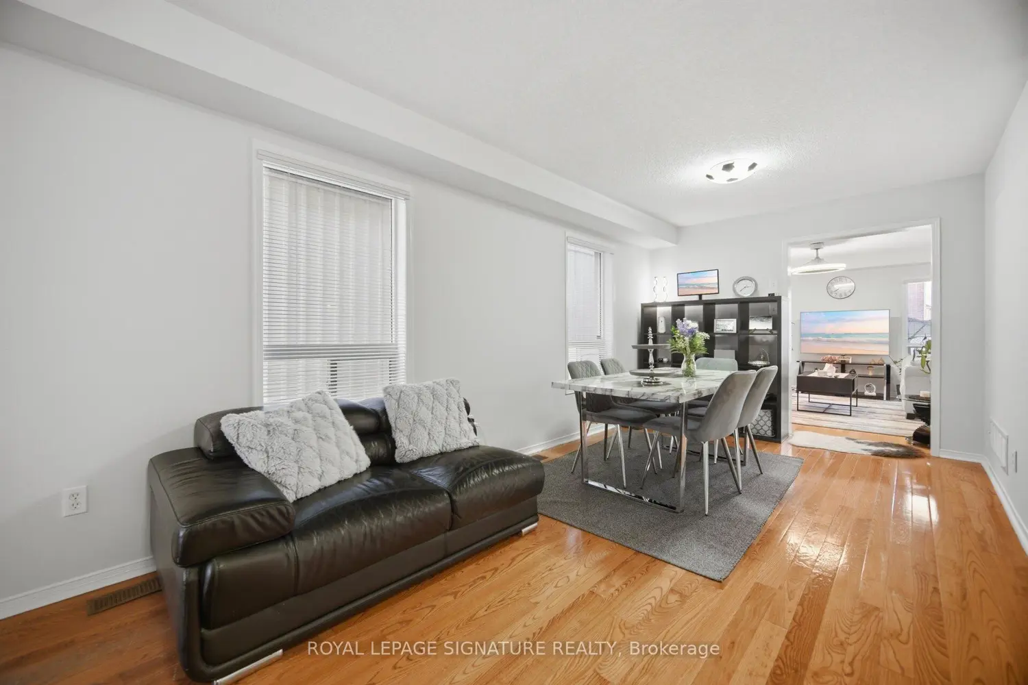 588 Rossellini Drive photo 2
