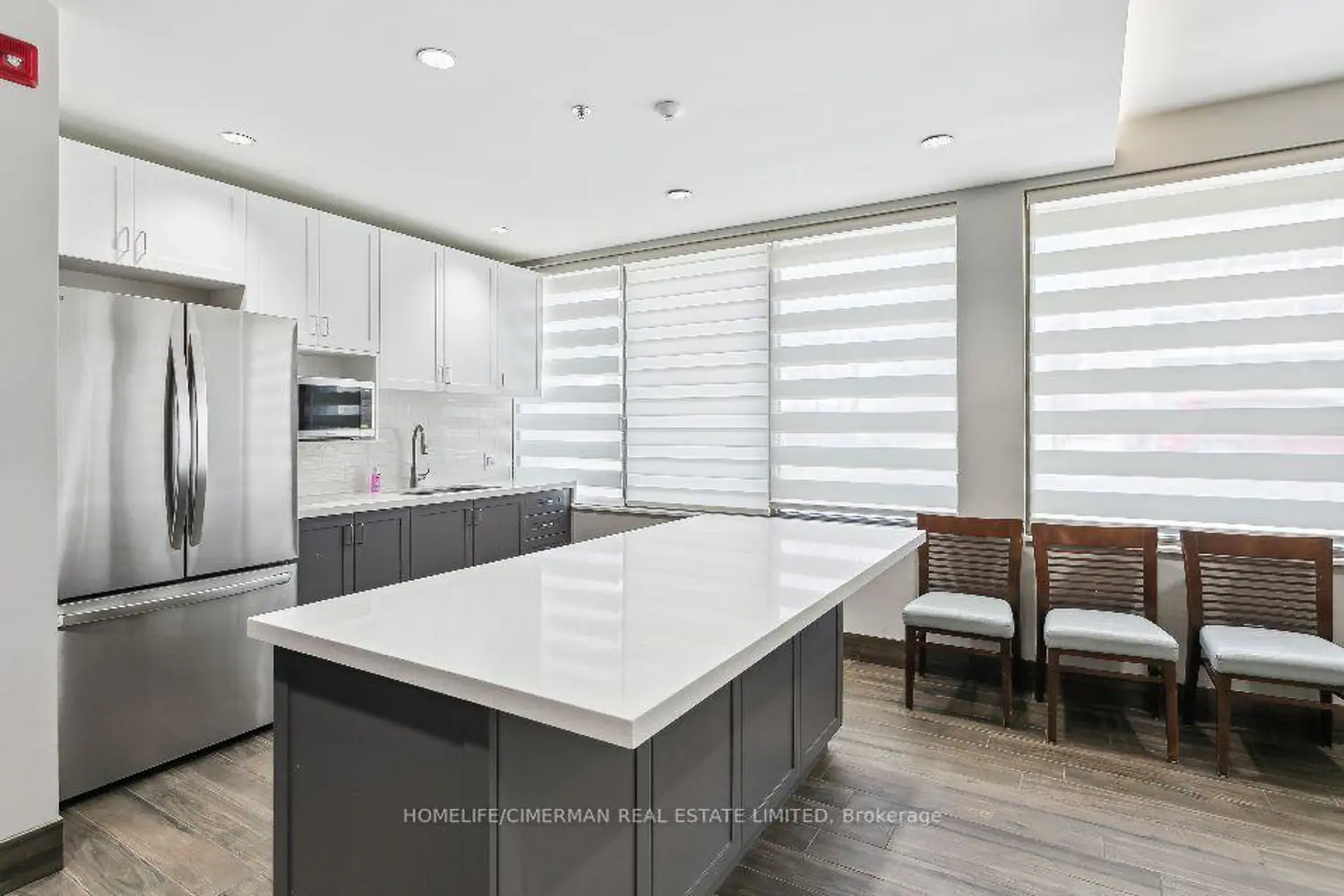 725 Don Mills Road 305 photo 4