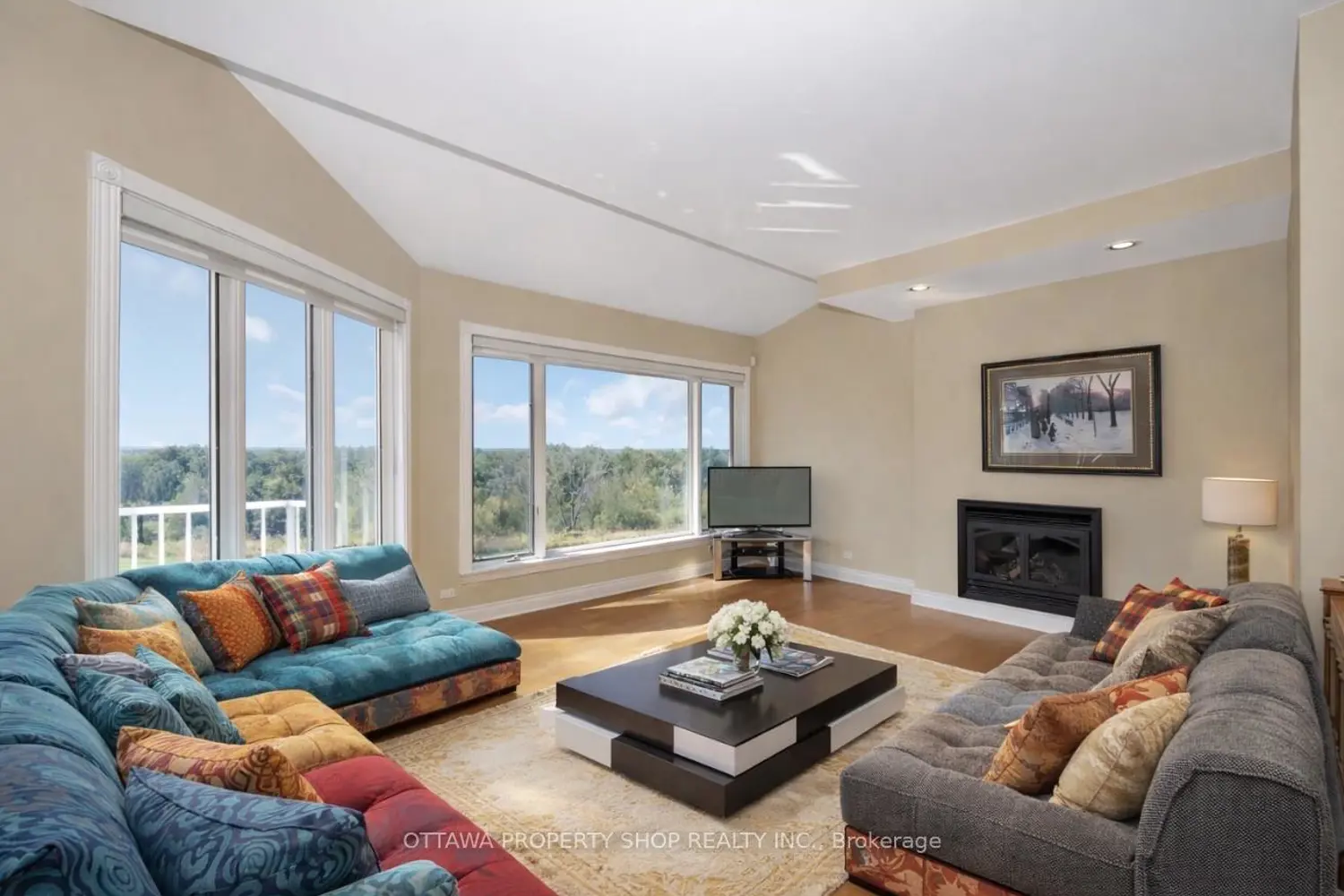3057 Greenland Road photo 4