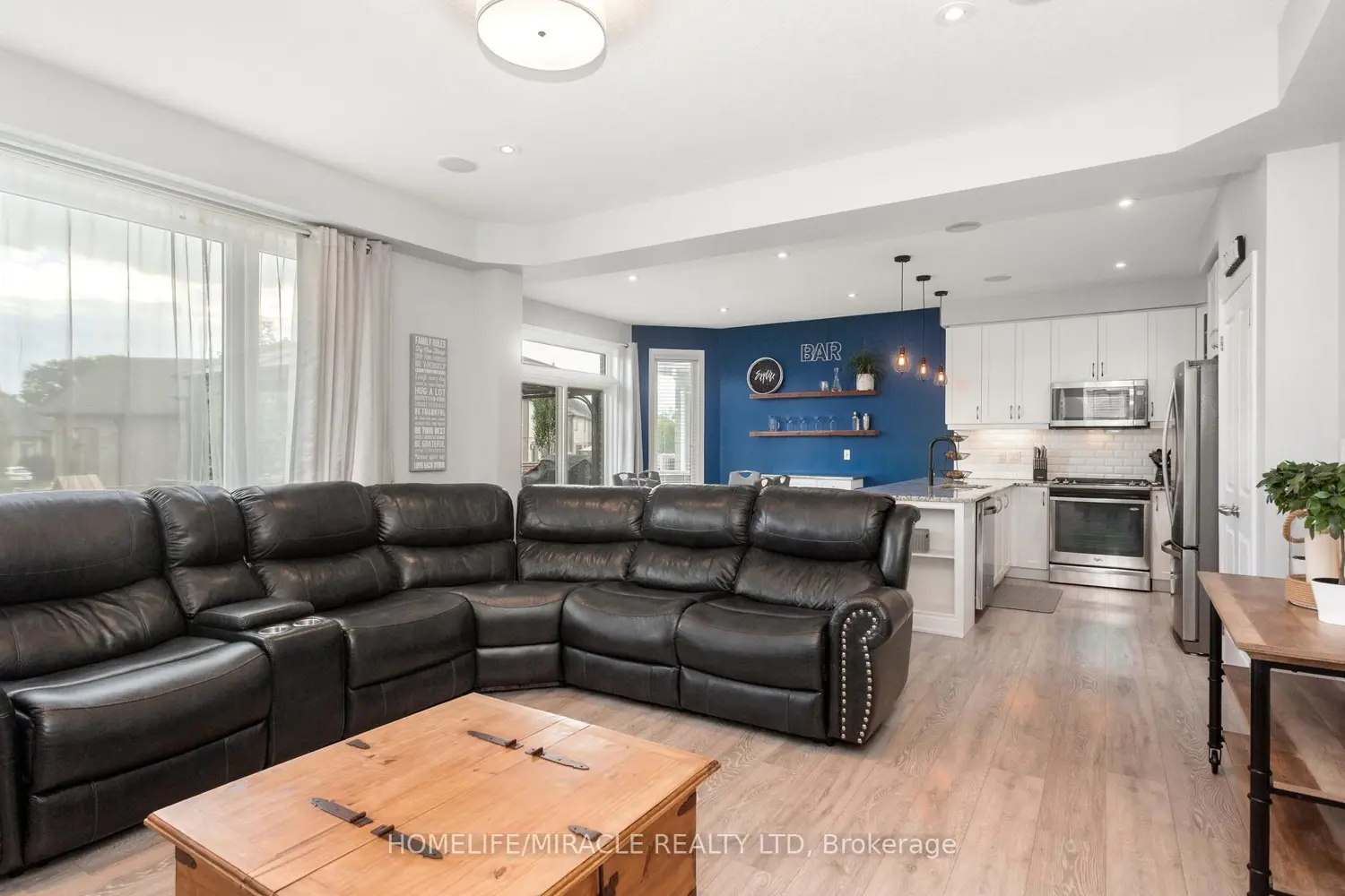 498 Fairway Road photo 4
