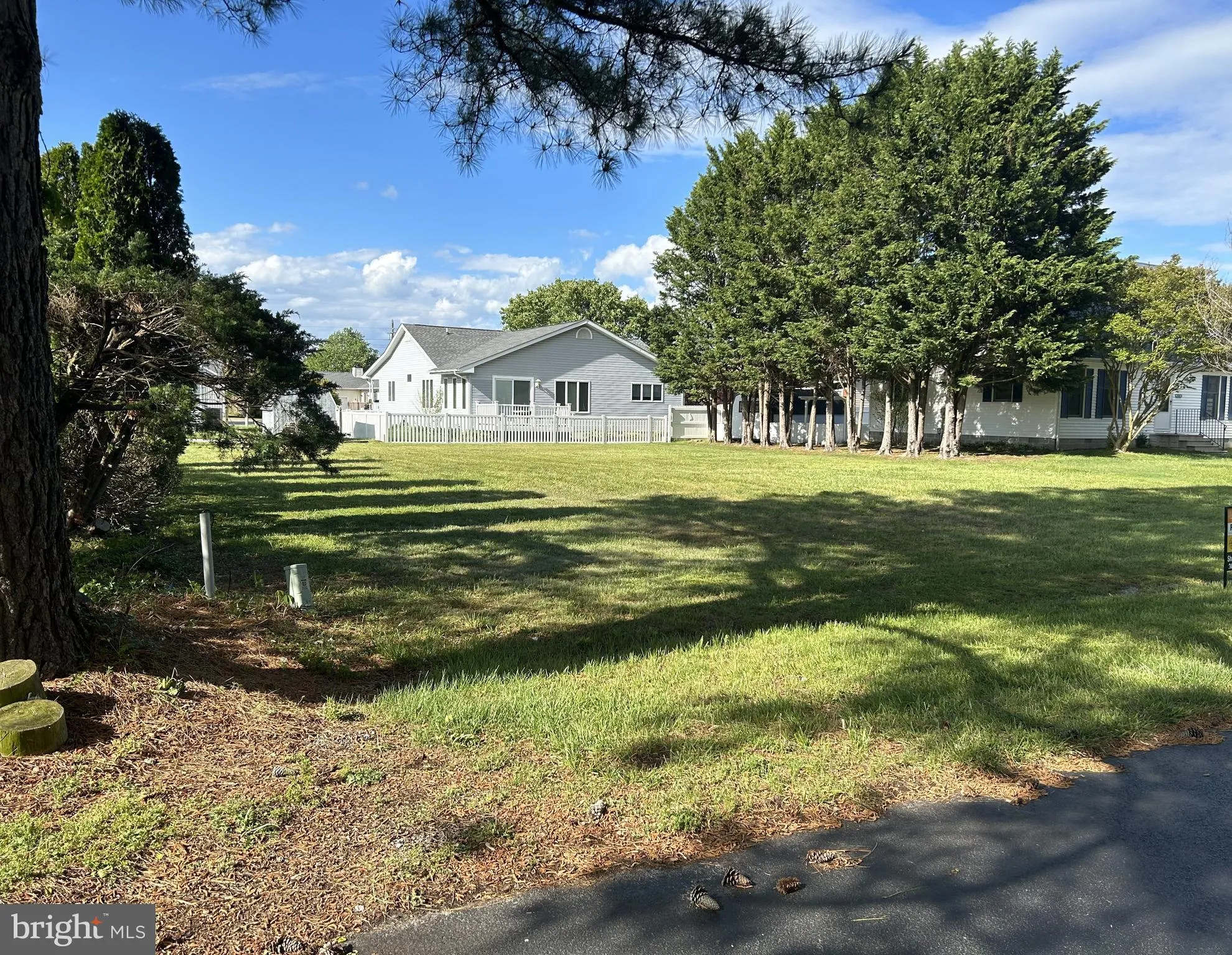 1 Hemlock Dr, Ocean View, DE 19930 photo 5