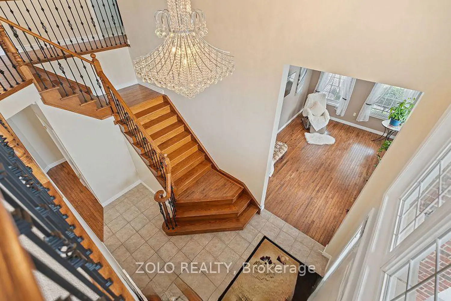 42 Vinifera Drive photo 3