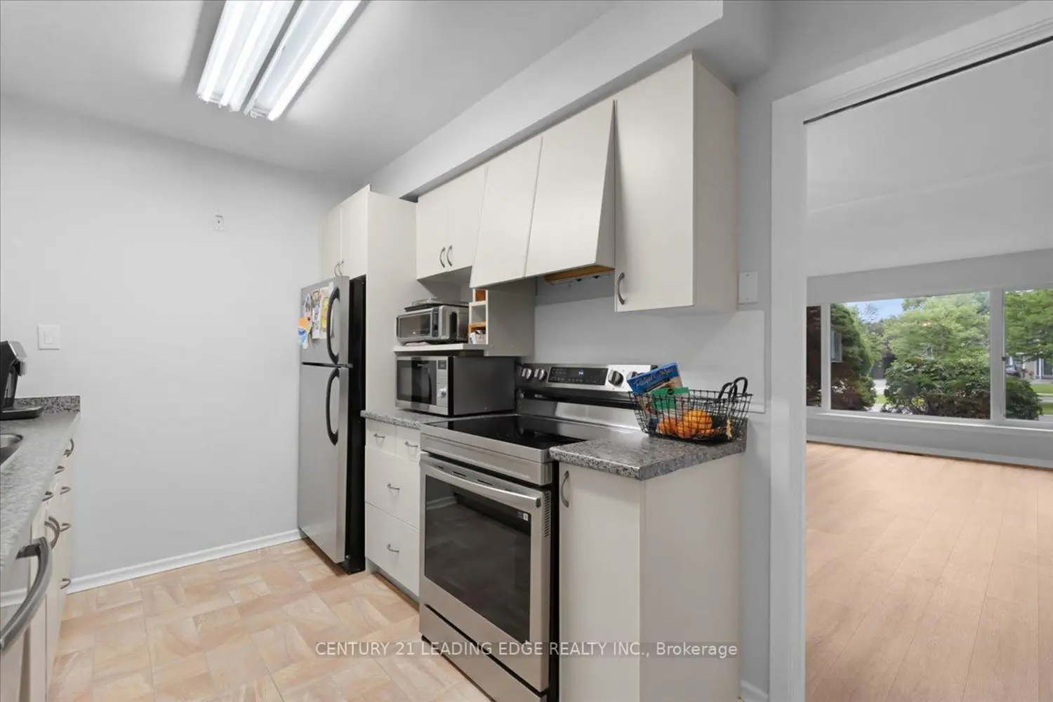 201 Mcmurchy Avenue photo 4