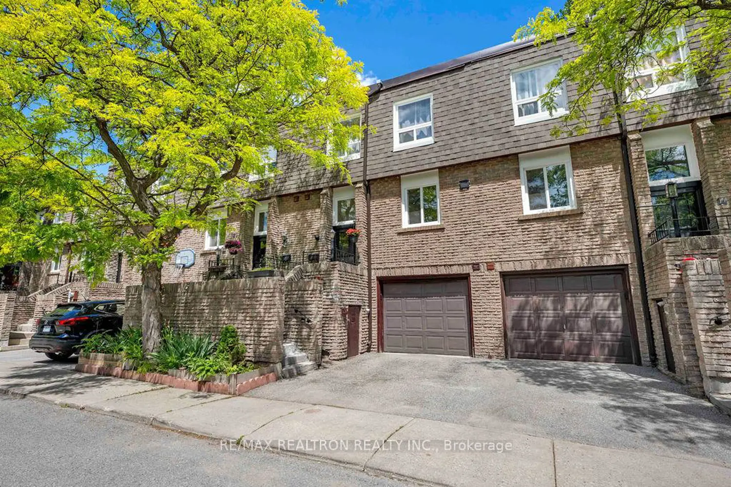 1 Davisbrook Boulevard 12 photo 3