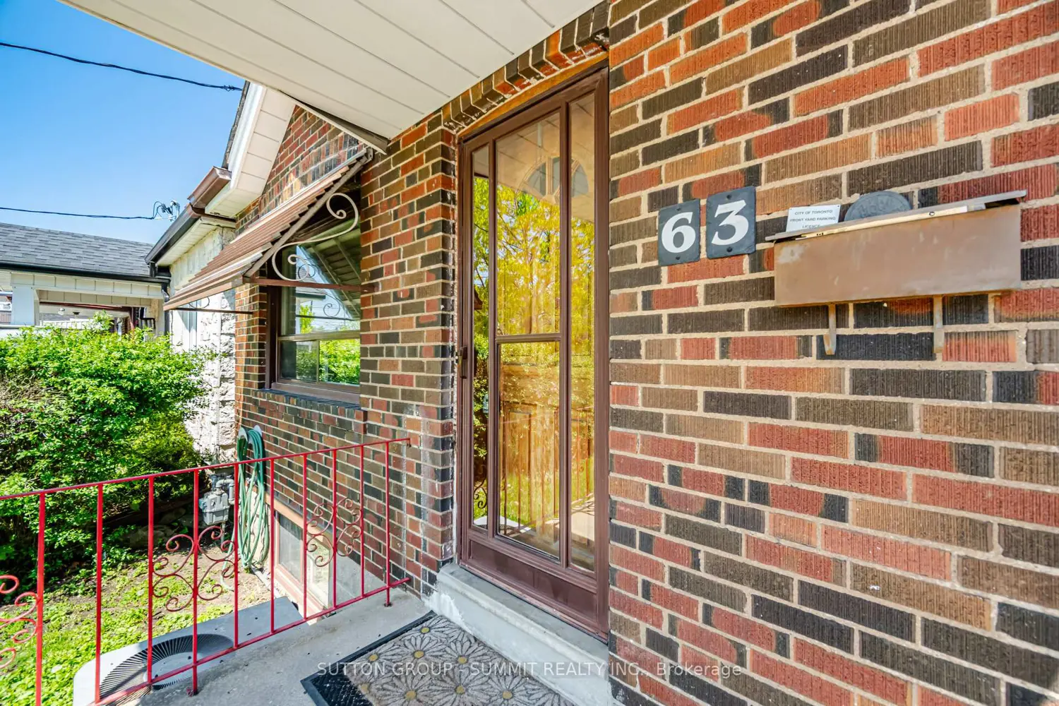 63 Chamberlain Avenue photo 2