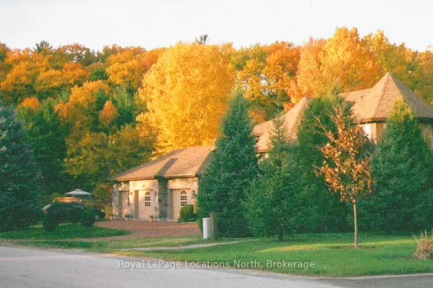 44 Kelley Crescent photo 2
