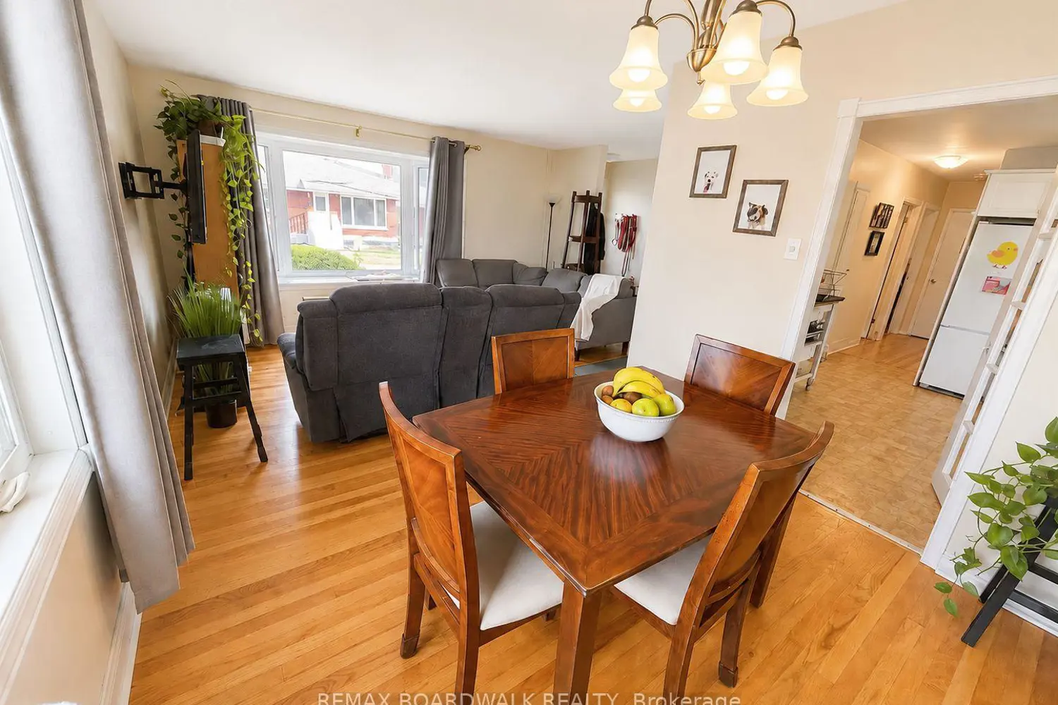 625 Clarke Avenue photo 3
