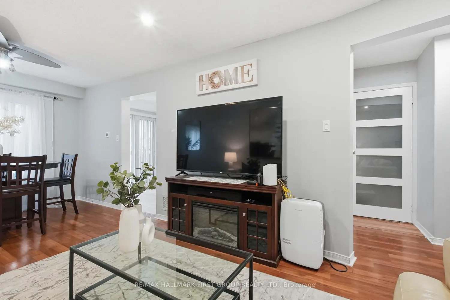 73 Hughes Crescent photo 4