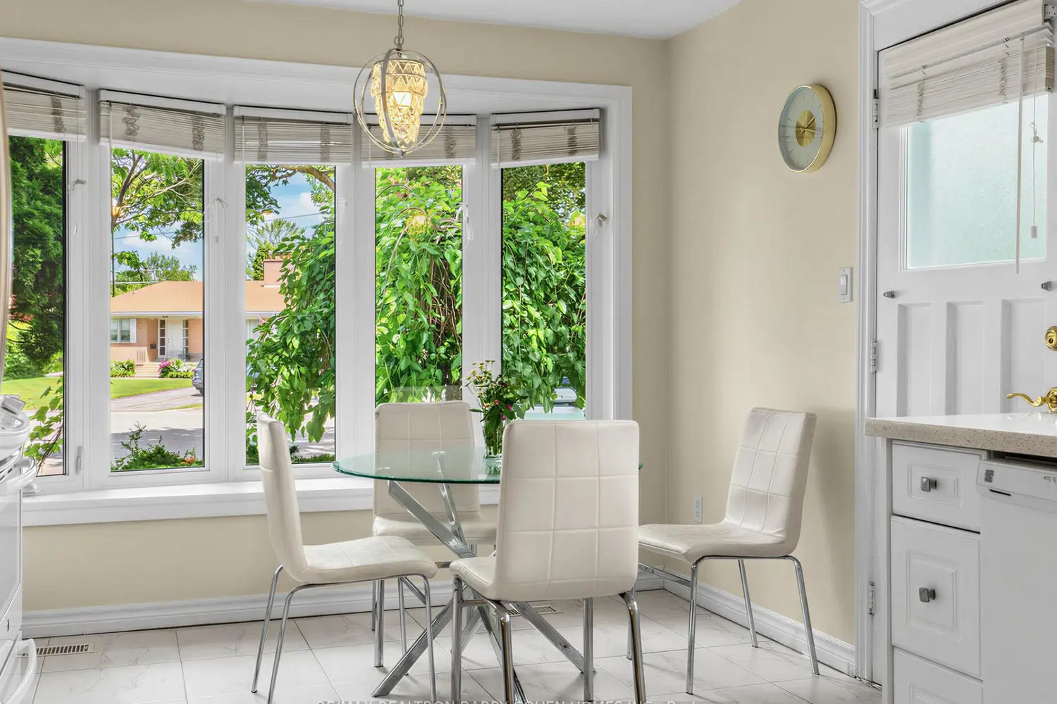8 Boldmere Crescent photo 4
