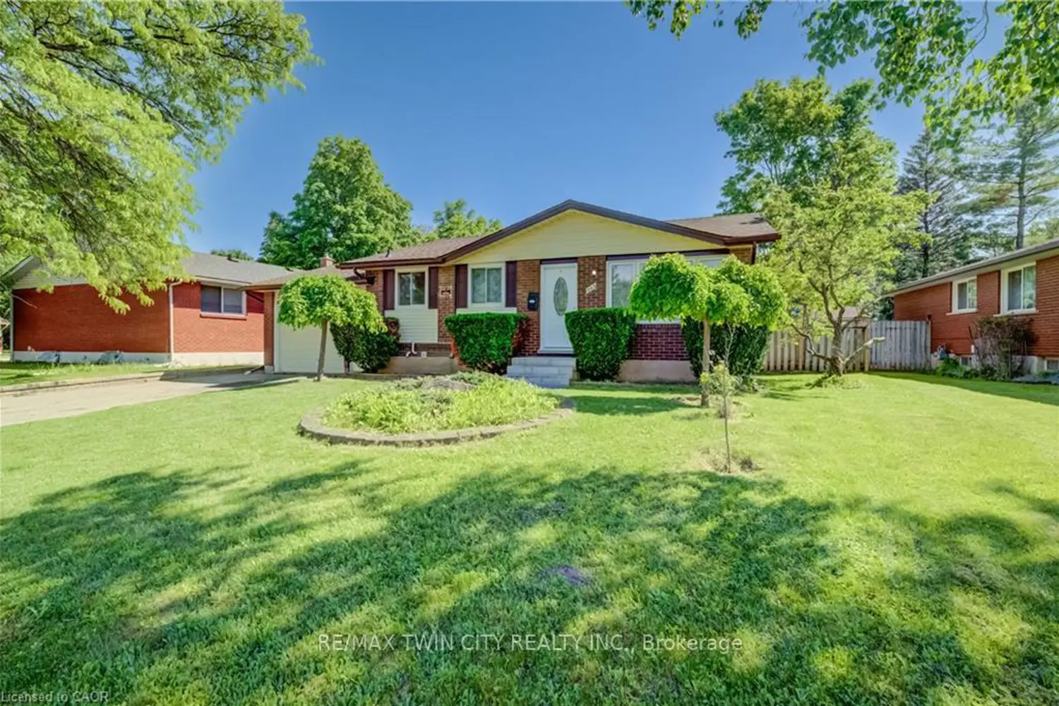 543 Glen Forrest Boulevard photo 4