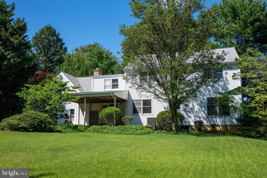 2710 Alexander Drive, Wilmington, DE 19810
