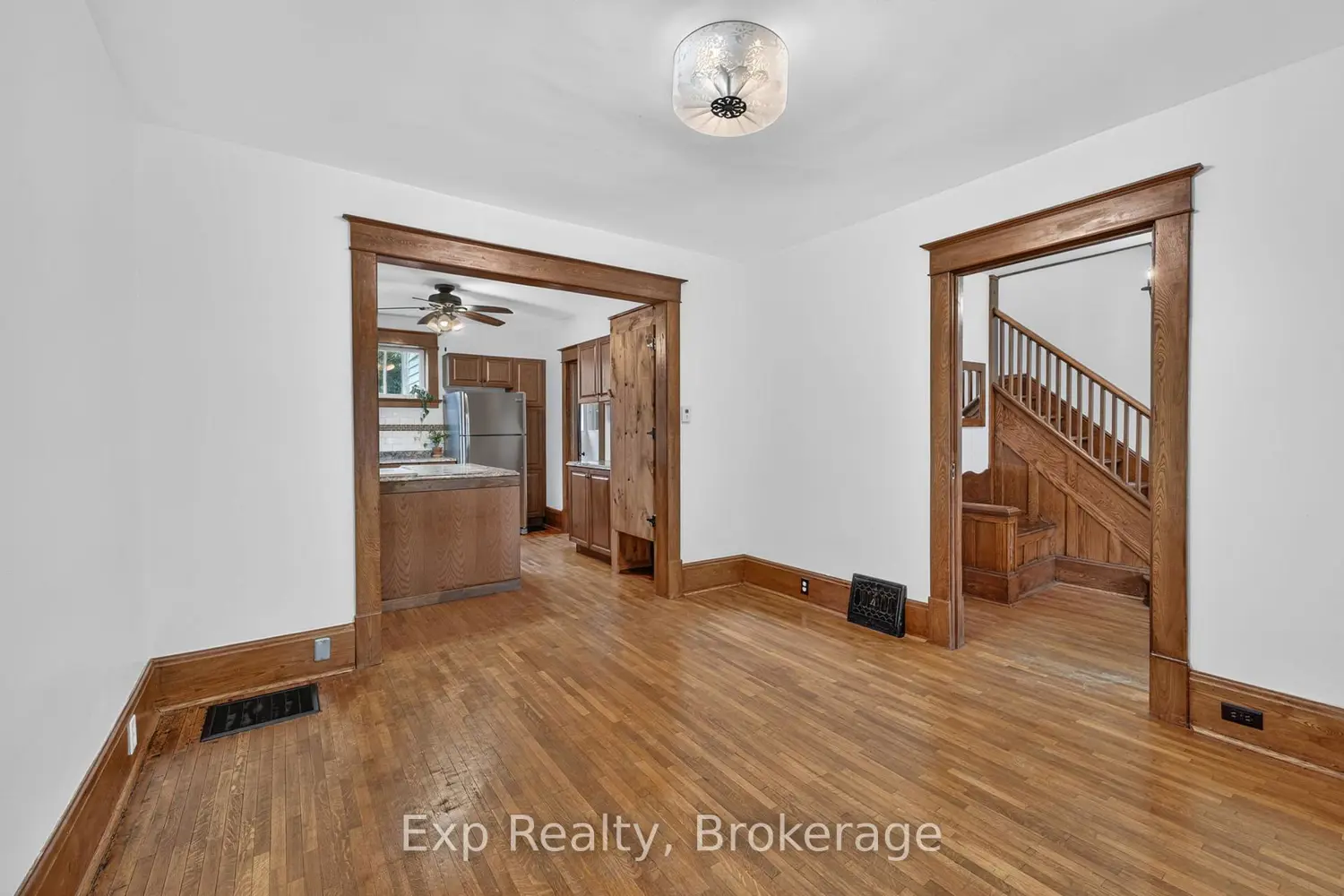 98 Cedar Street photo 4
