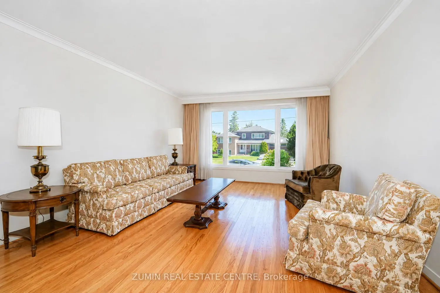 9 Oldborough Circle photo 4