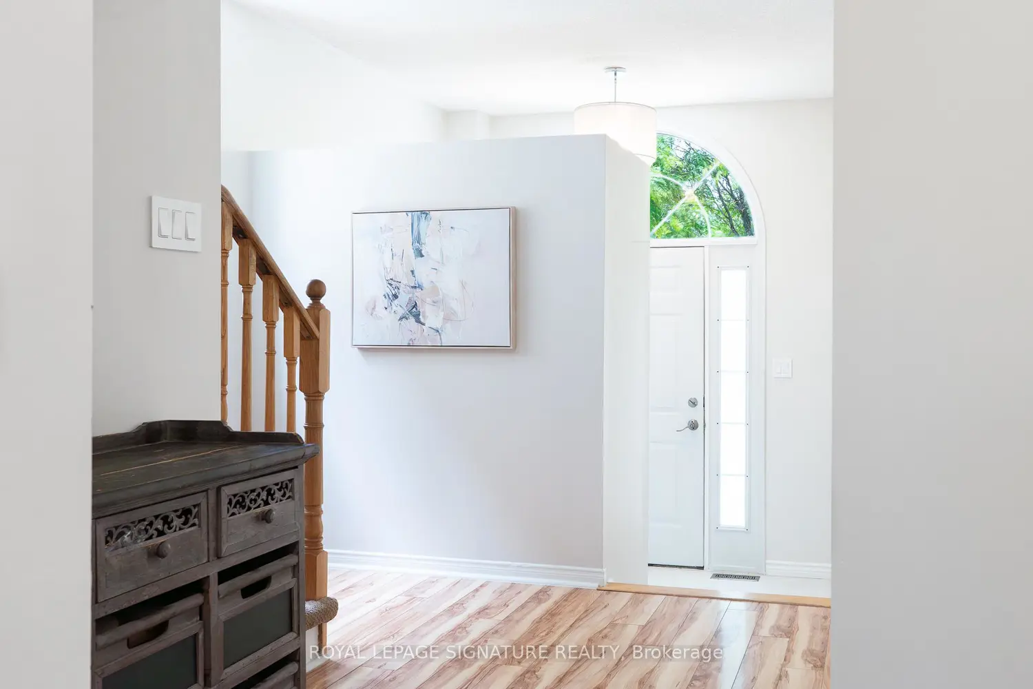 116 Clearmeadow Boulevard photo 3