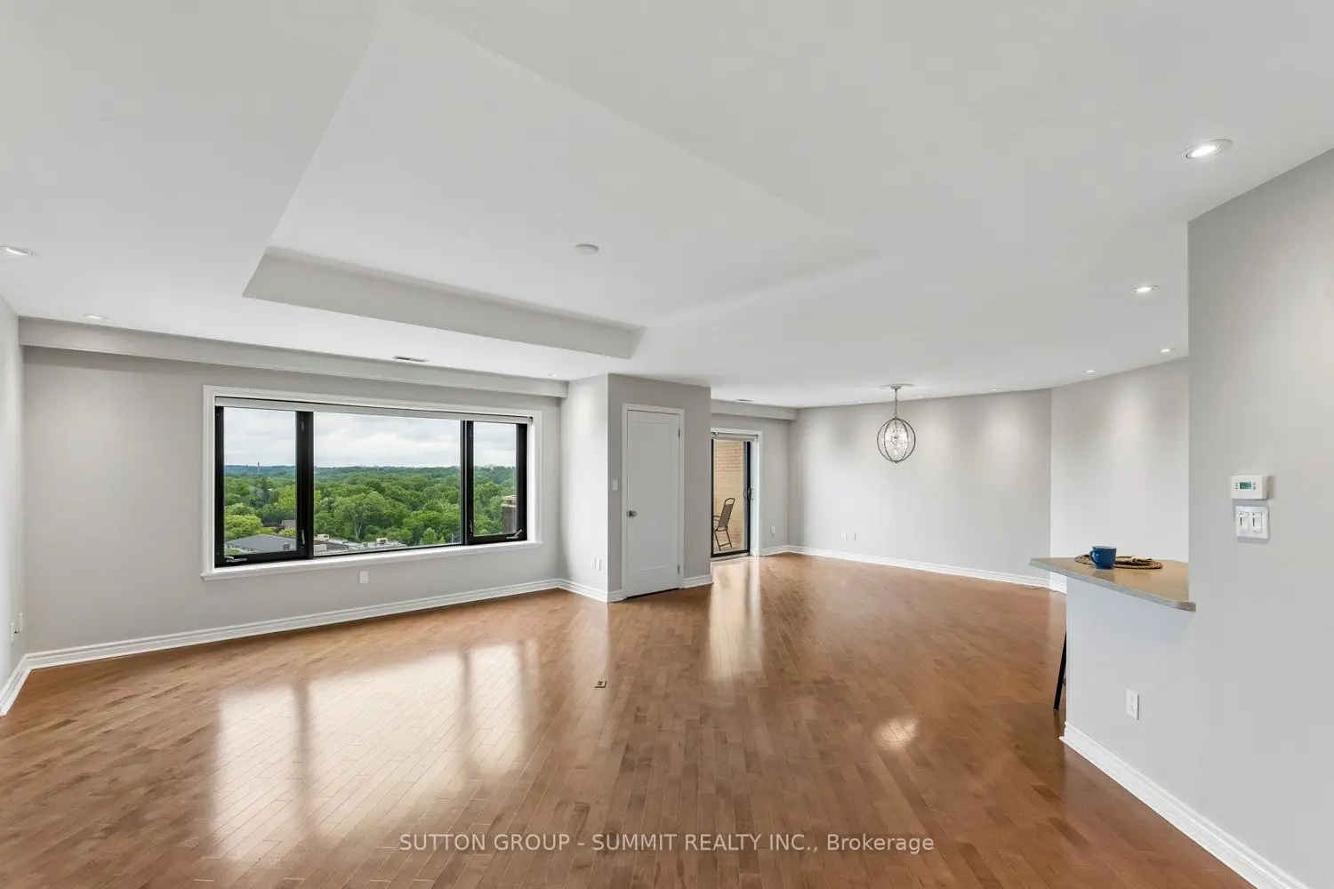 19 King Street 1102 photo 3