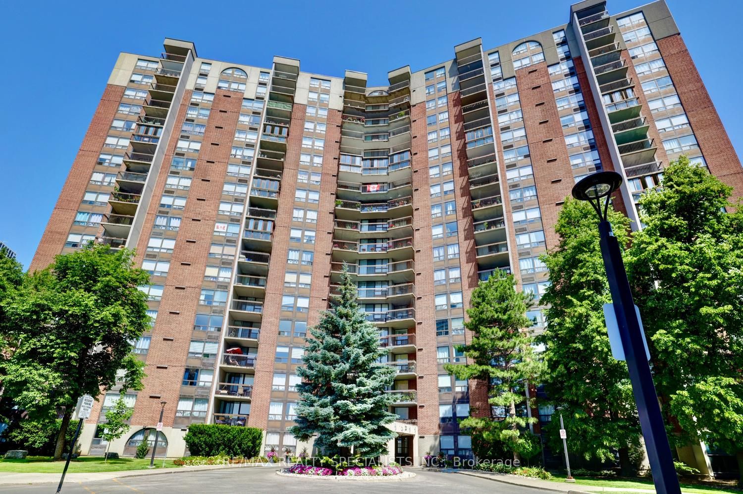 704-20 Mississauga Valley Boulevard, Mississauga, ON, L5A 3S1