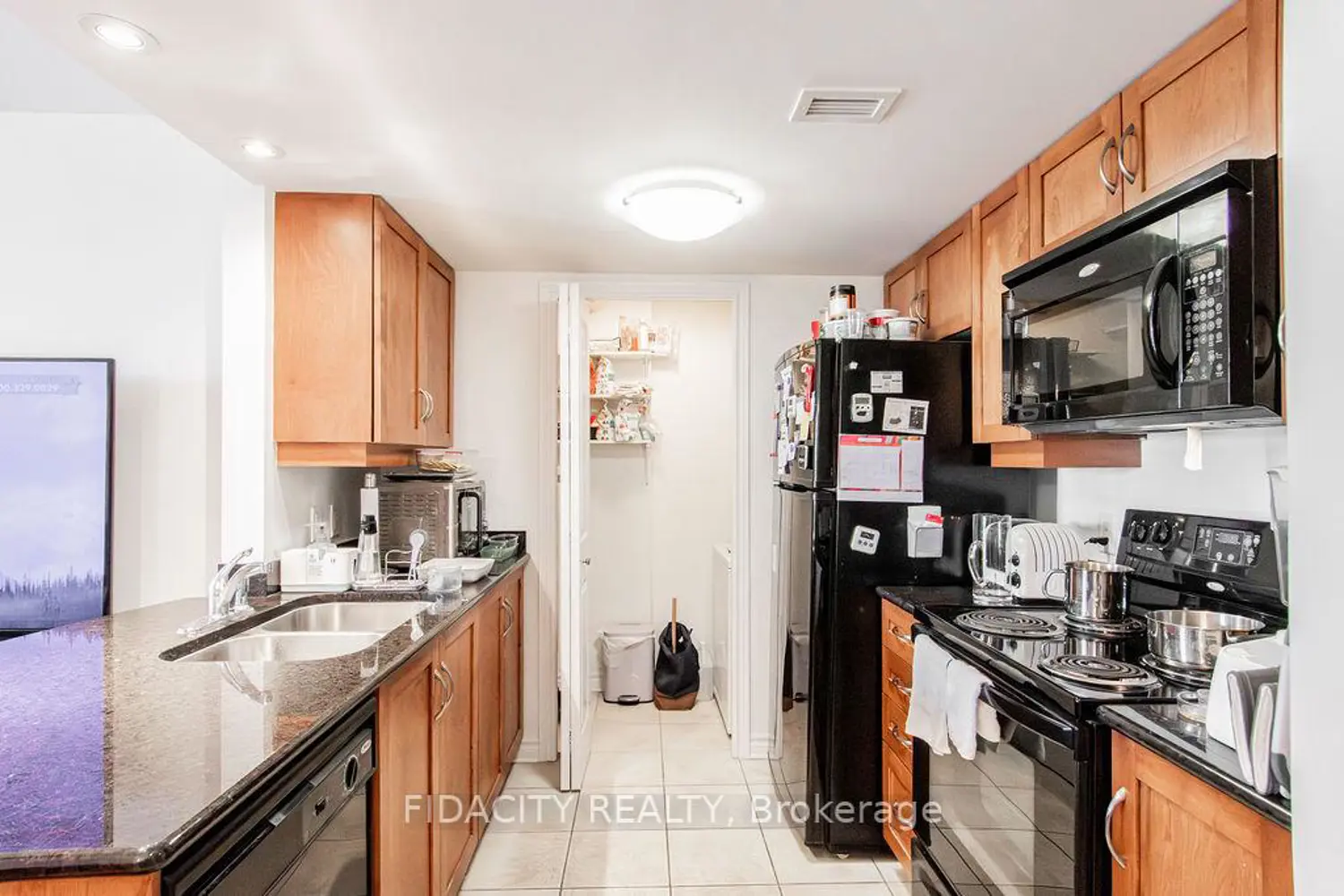 314 Central Park Drive 602 photo 3
