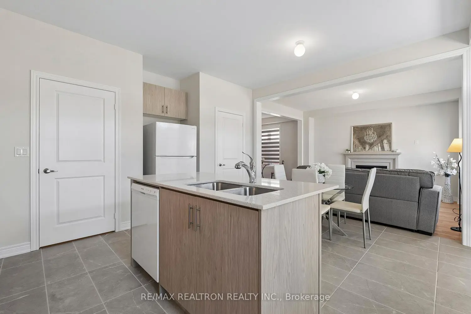14 Sam Battaglia Cres Crescent photo 3