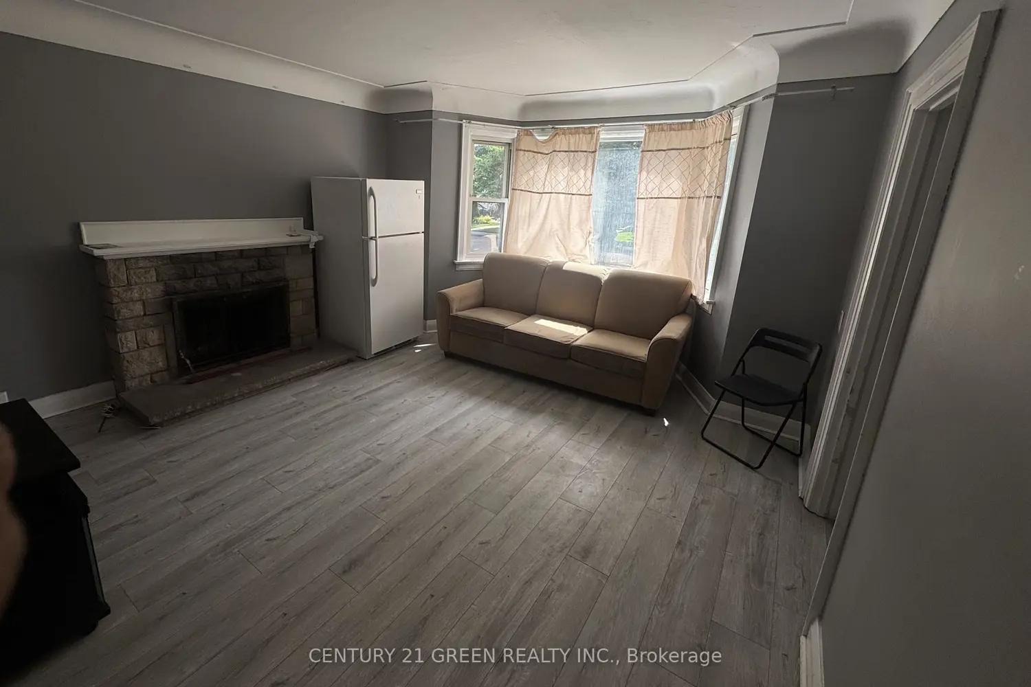 102 Dalewood Avenue photo 5