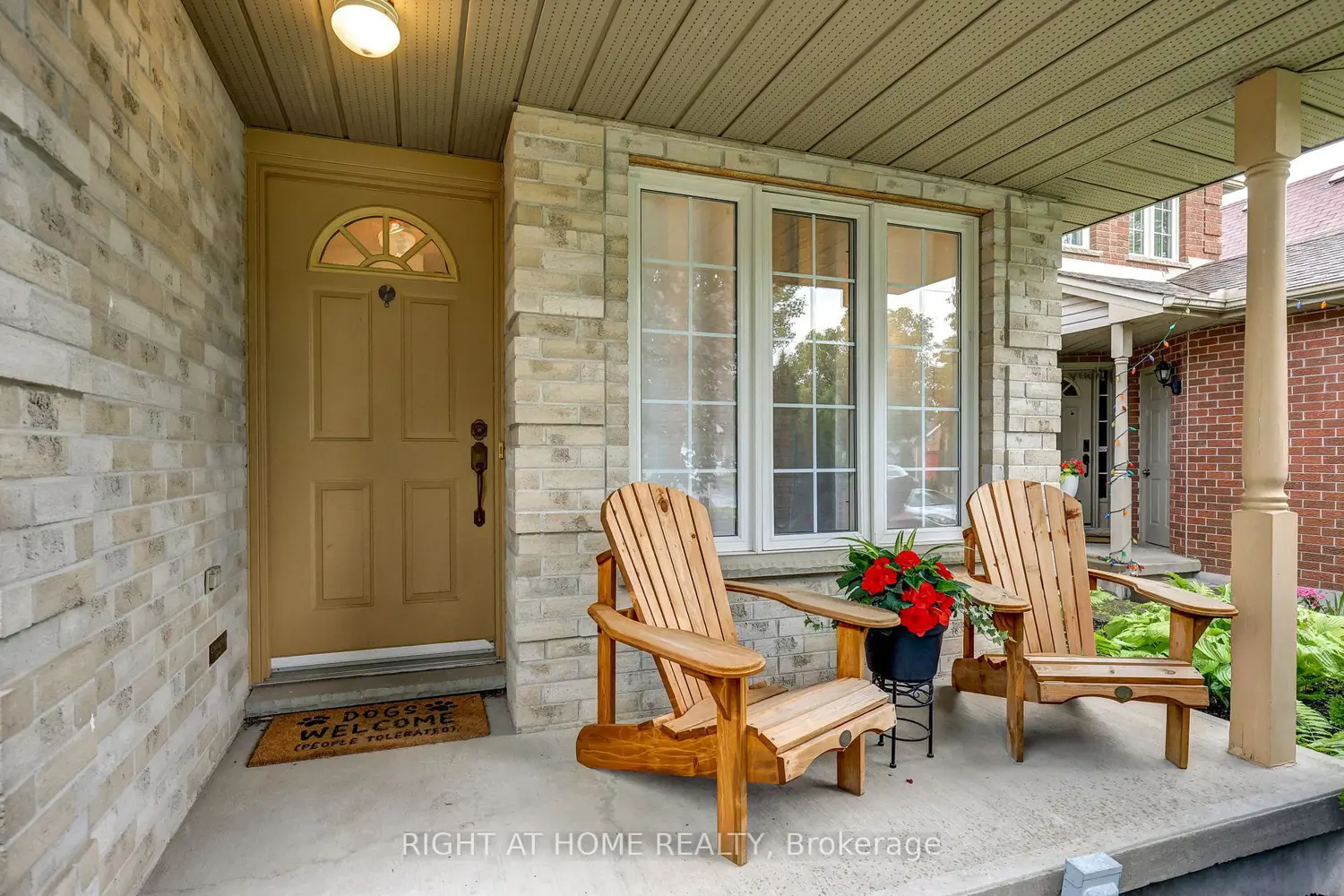 332 Brookhaven Place photo 2