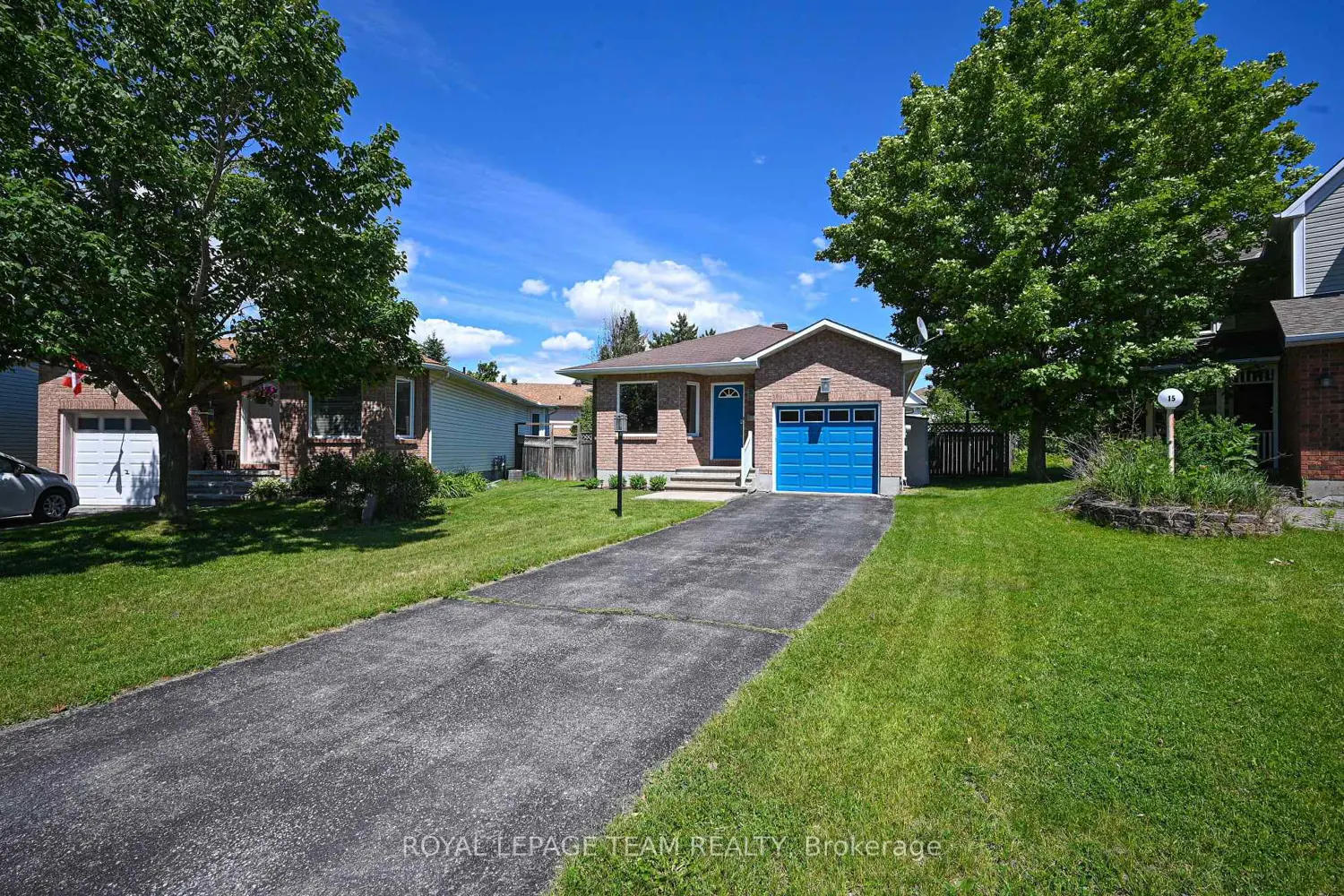13 Candow Crescent photo 2
