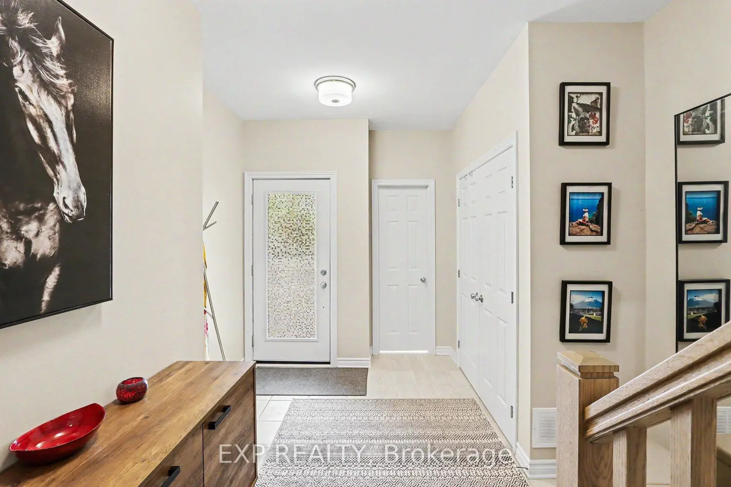 276 Pastel Way photo 2
