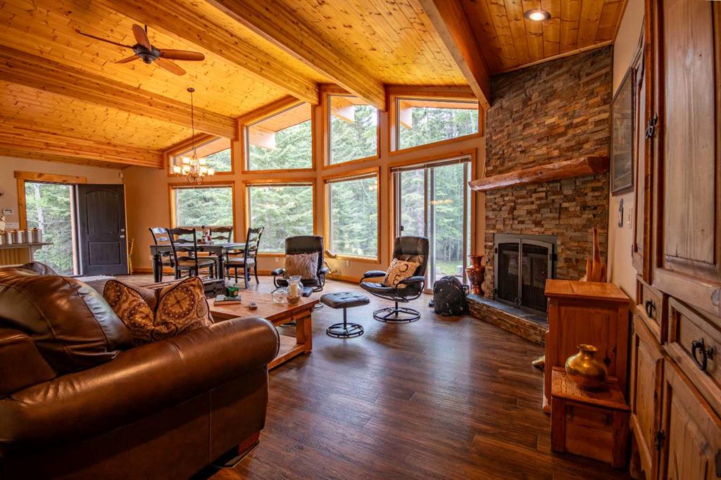11-32433 Range Road 61 , Rural Mountain View County, AB, T0M 1X0 photo 4
