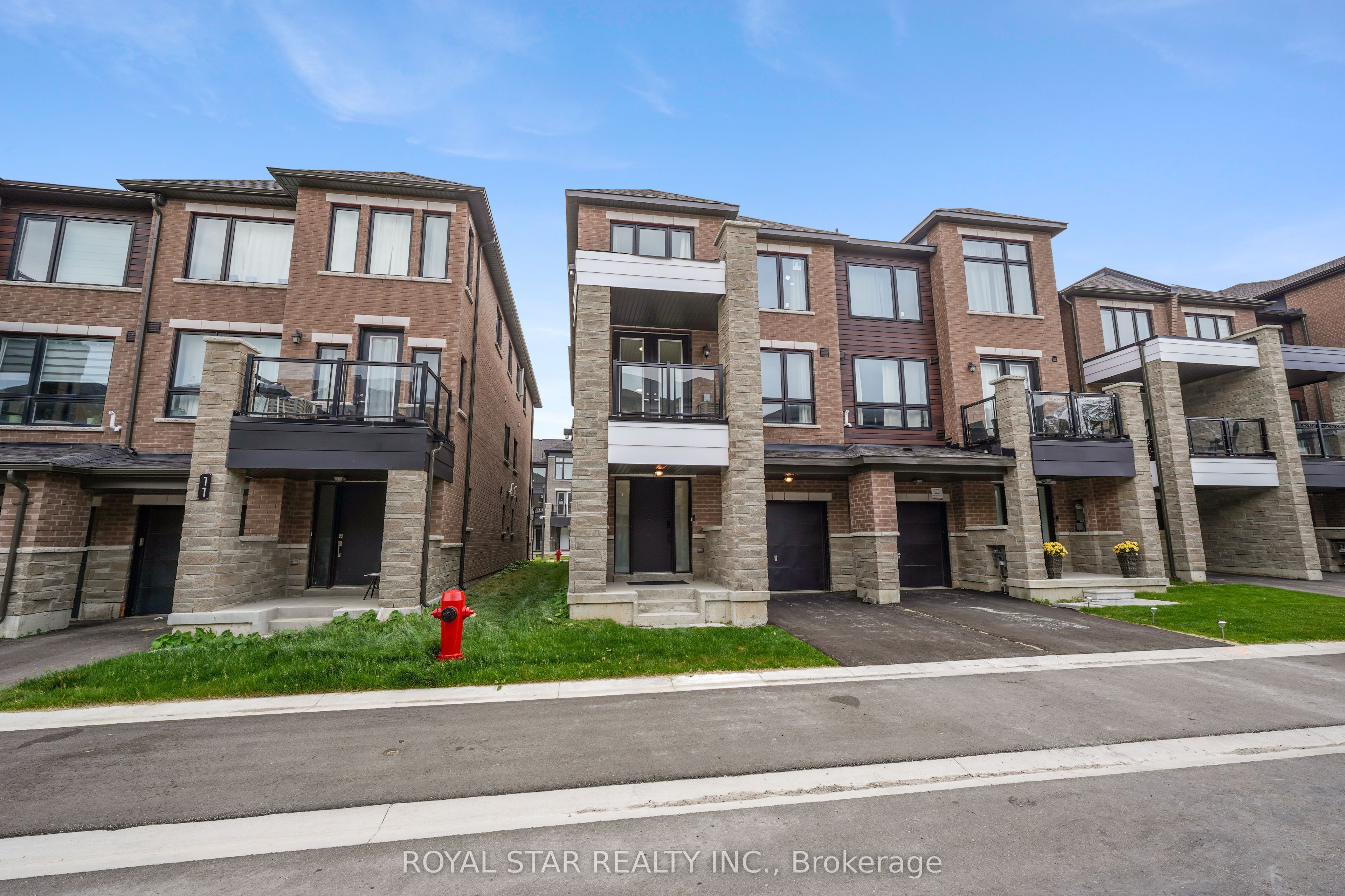 13 Red Maple Lane, Barrie, ON, L9J 0N4