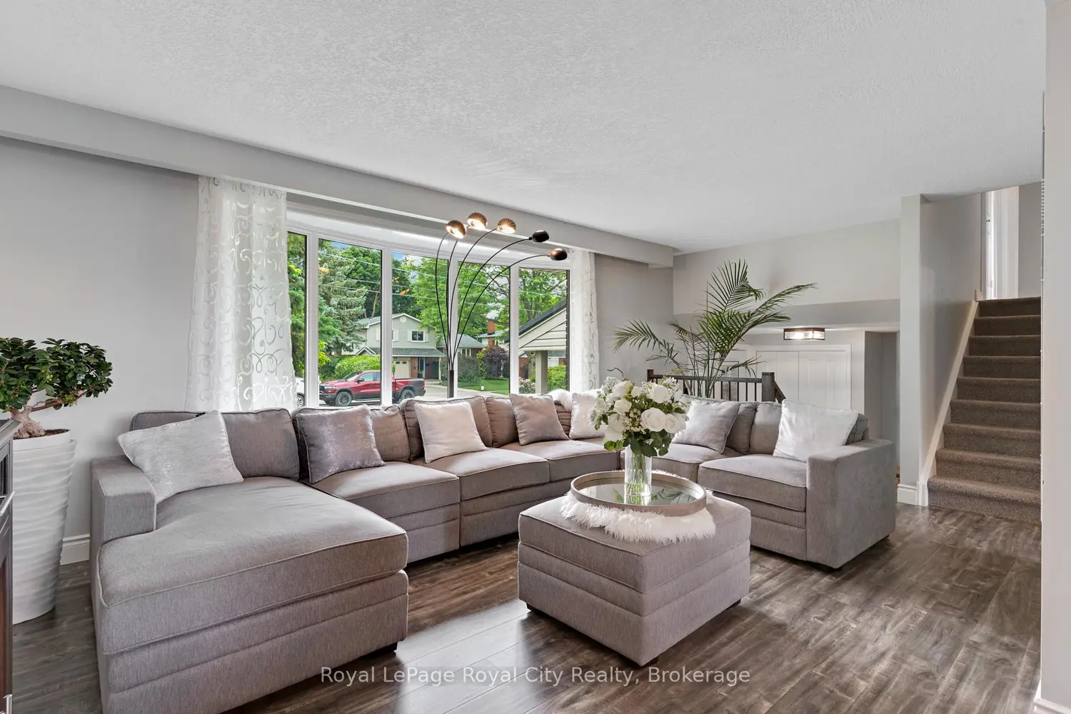 51 Elginfield Drive photo 5