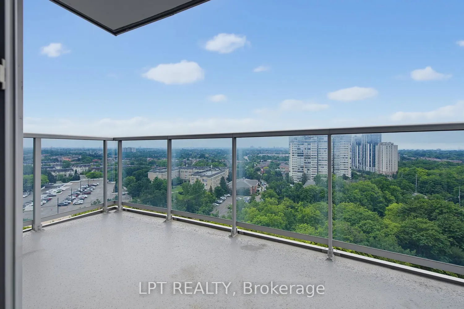 80 Absolute Avenue 1303 photo 2