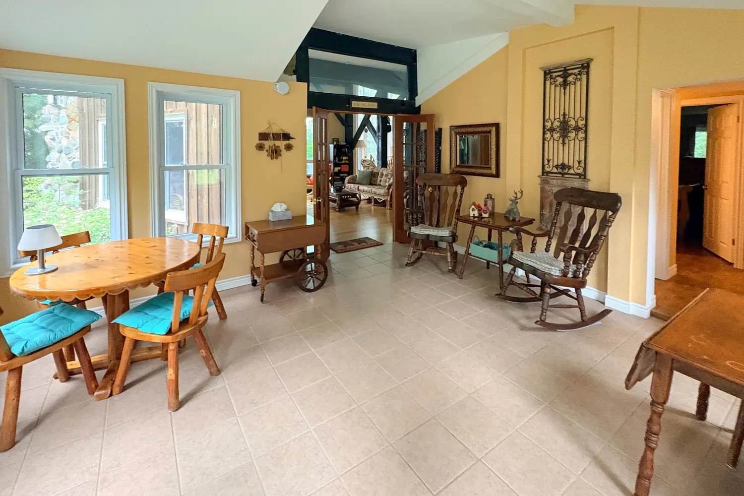 81001 Falls Road photo 2