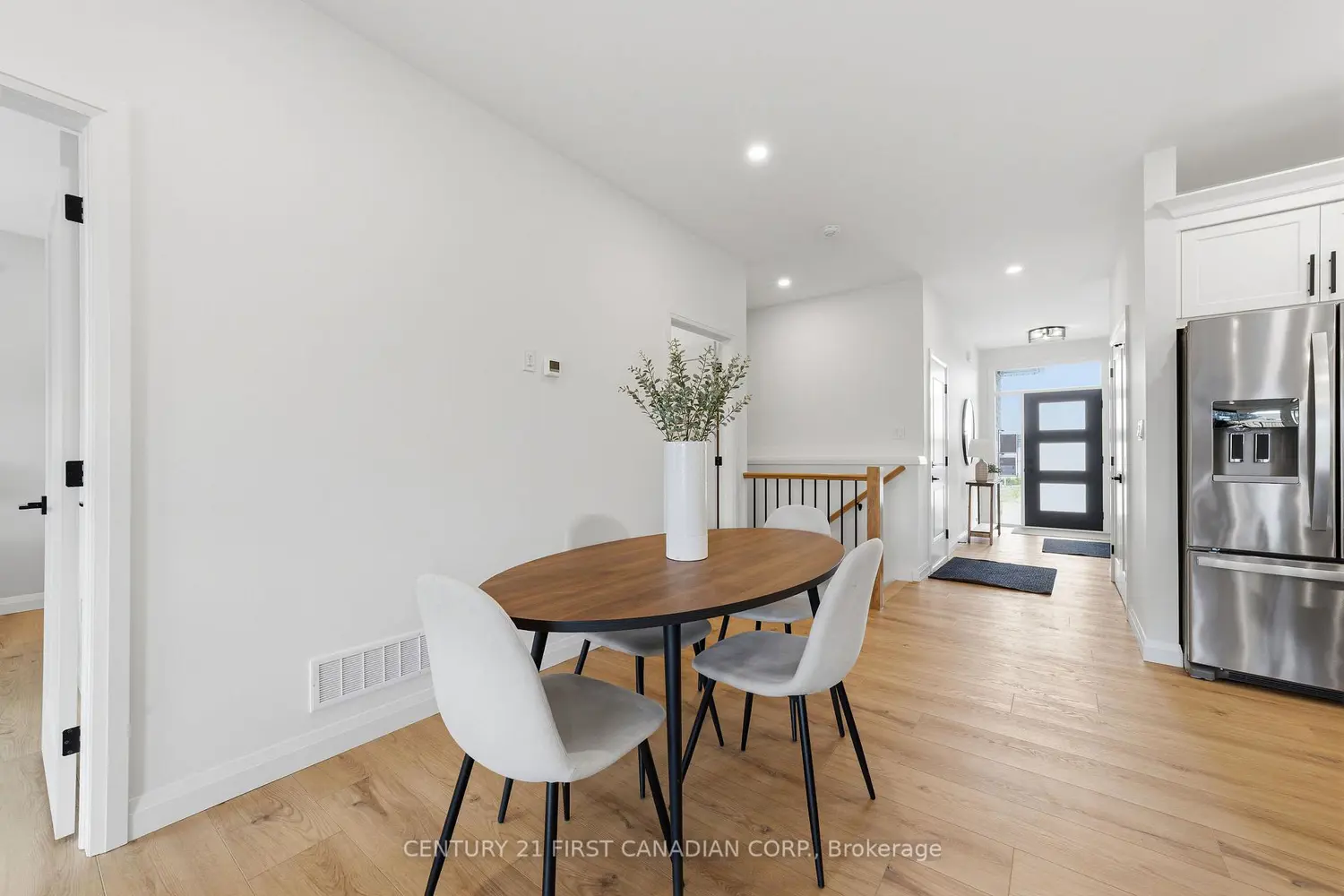 32 Postma Crescent 12 photo 5