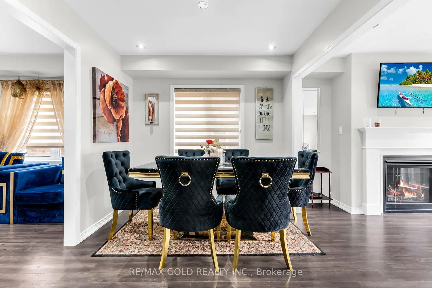 486 Queen Mary Drive photo 2