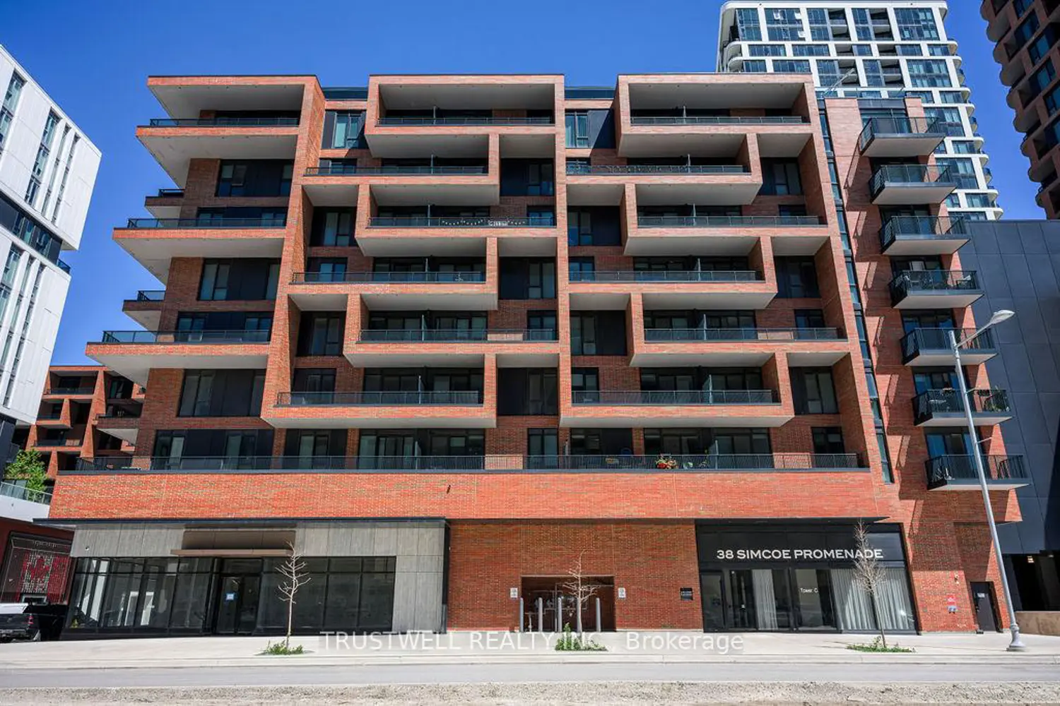 38 Simcoe Promenade 407