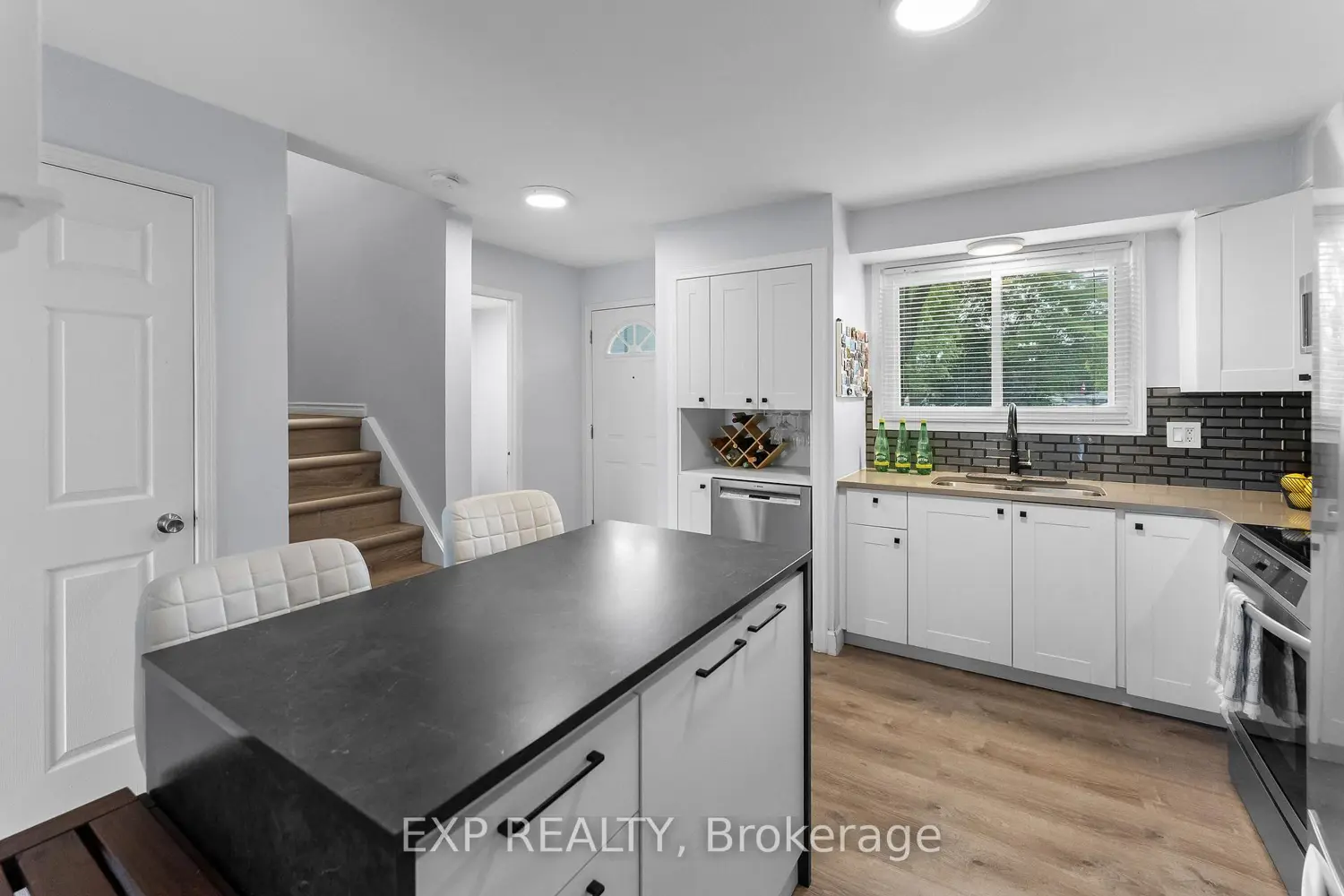 3322 Addison Avenue 10 photo 4