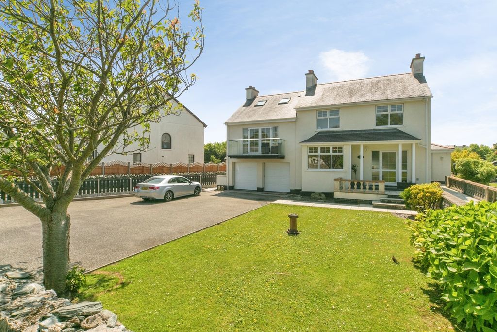 5 bed detached house for saleLon Towyn Capel, Trearddur Bay, Holyhead, Isle Of Anglesey LL65