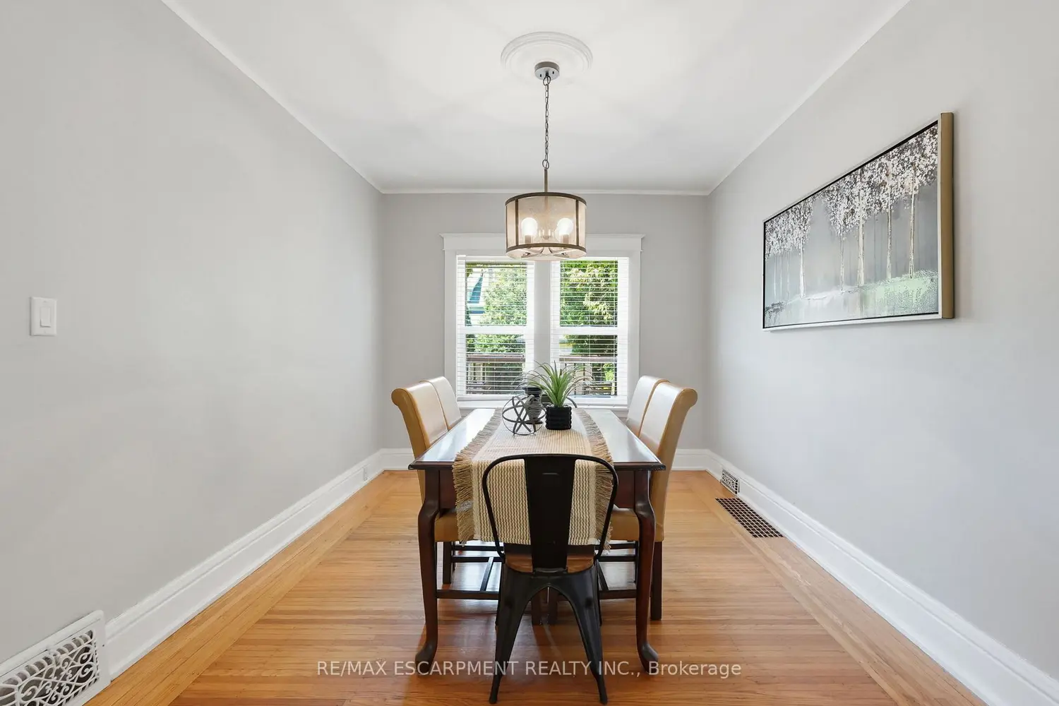 170 Kensington Avenue photo 4