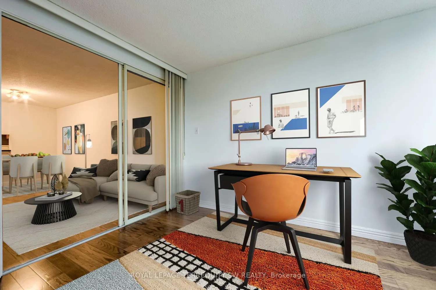 1055 Bay Street 407 photo 2