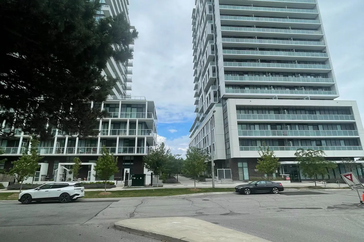 188 Fairview Mall Drive 506