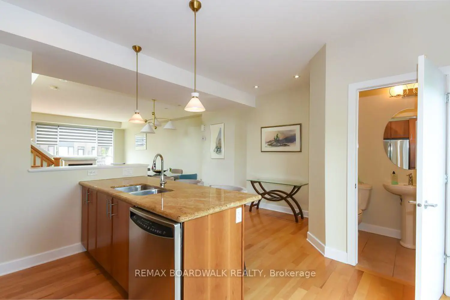 51 Drouin Avenue photo 4