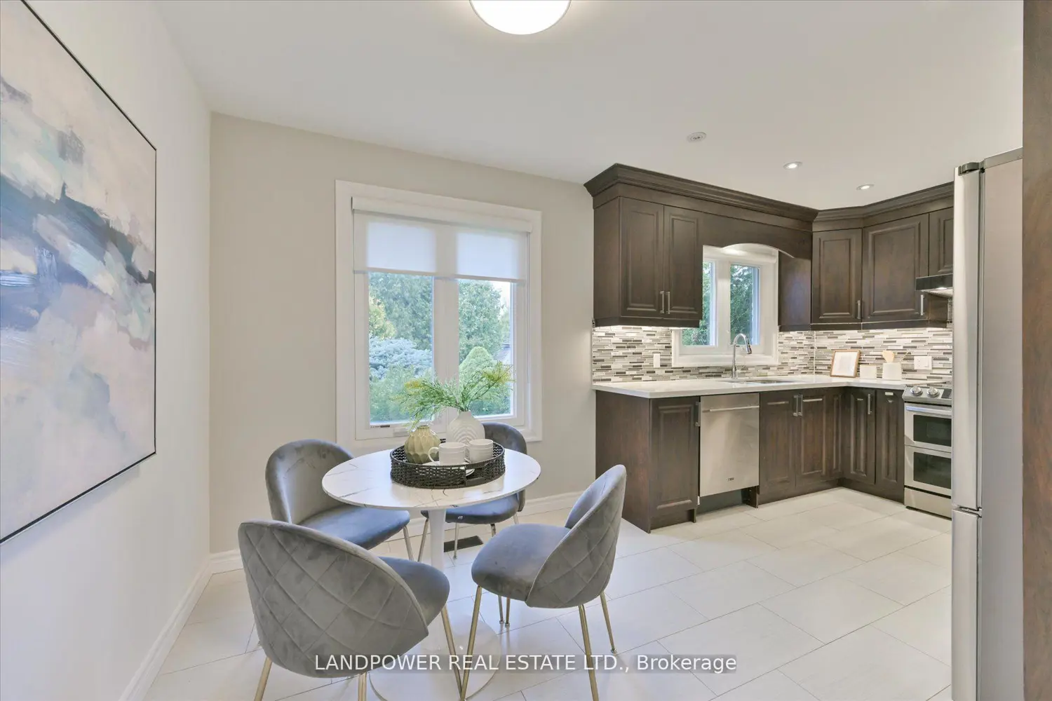 14 Carlton Road photo 5