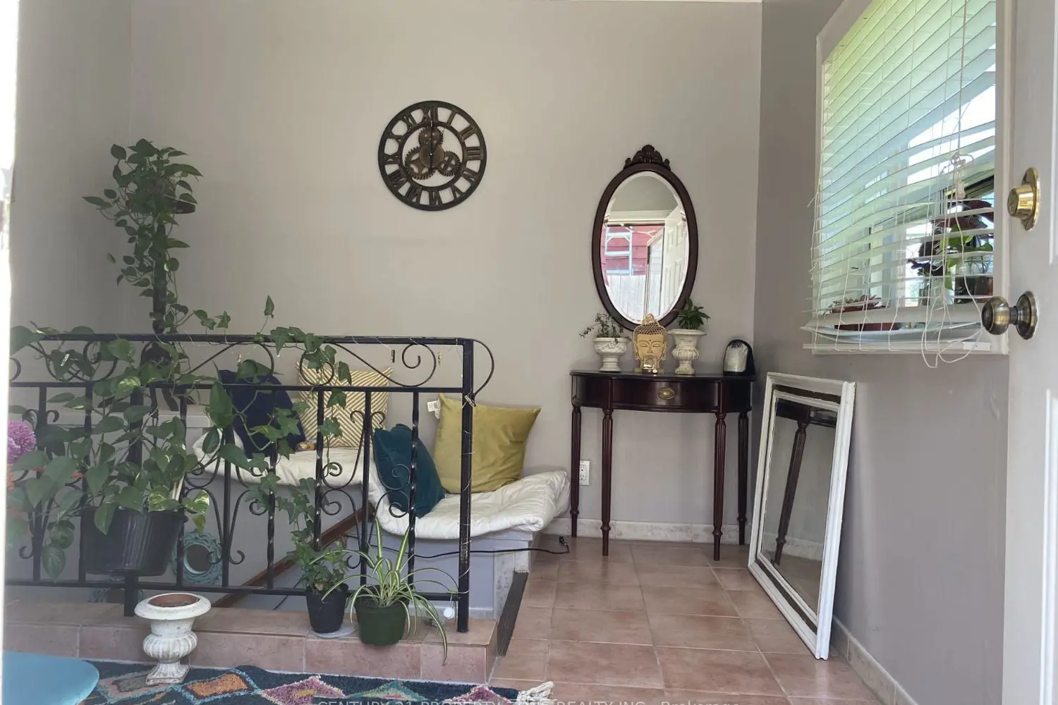 188 Hess Street photo 5