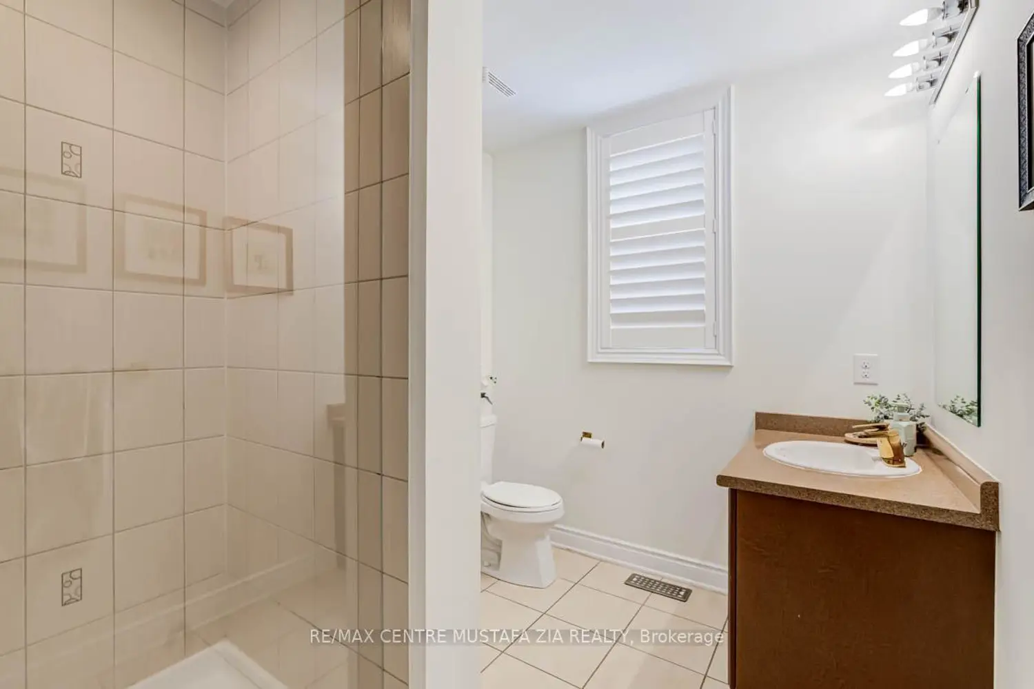 188 Elbern Markell Drive photo 4