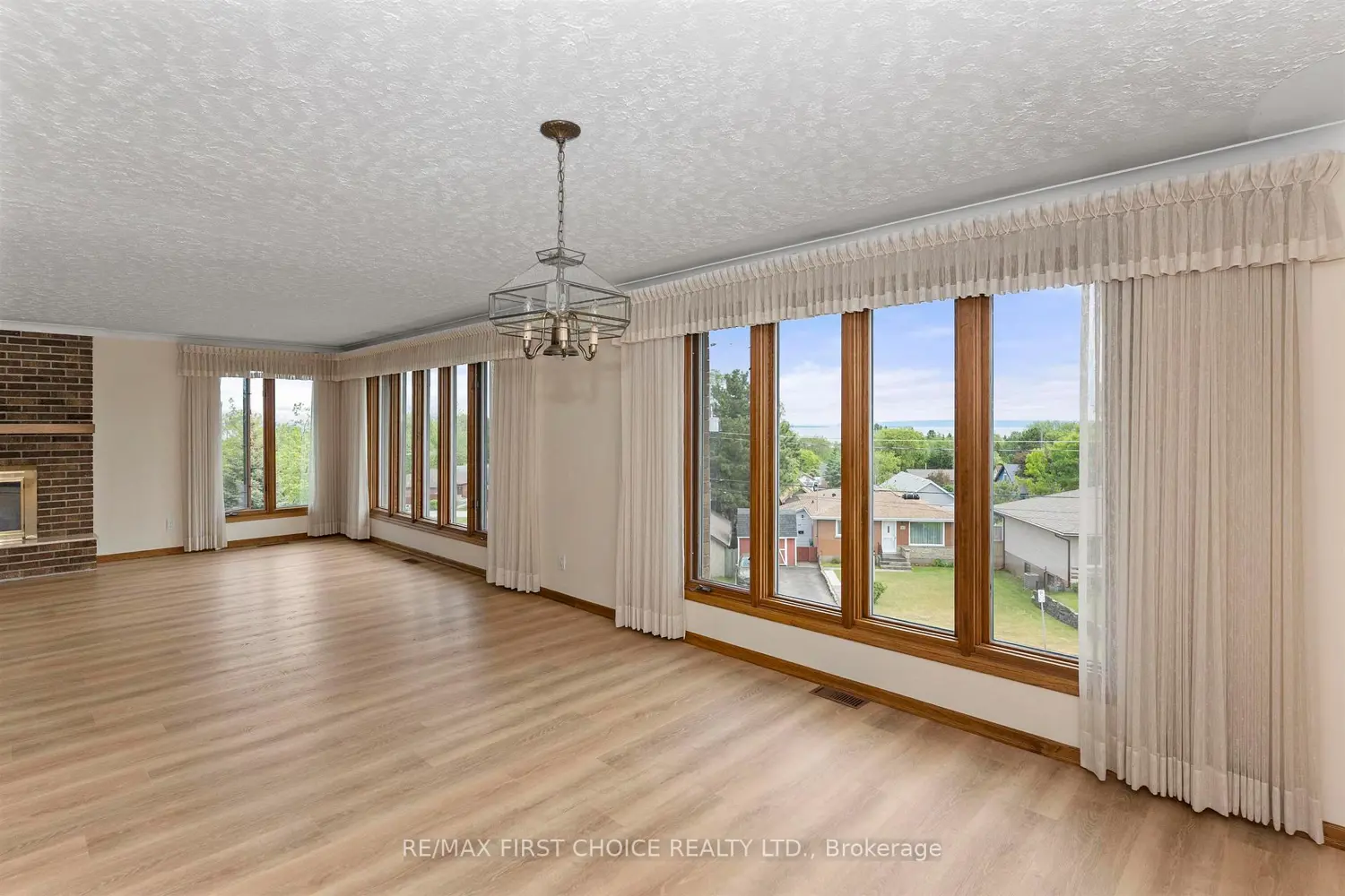 110 Albany Street photo 5