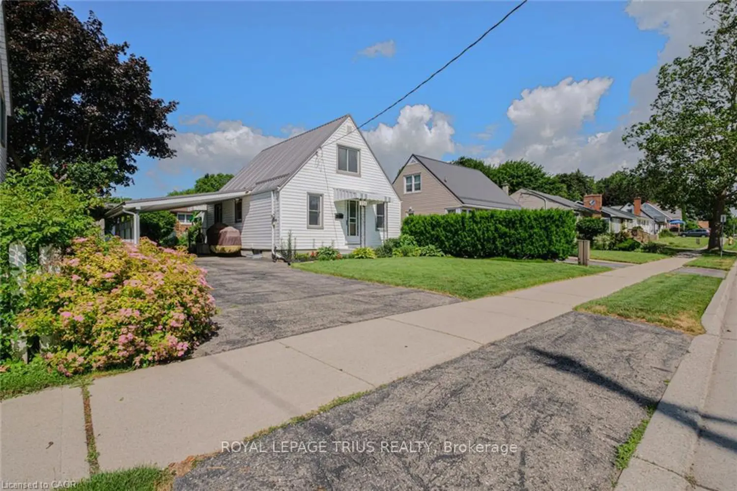 124 Orchard Avenue photo 2